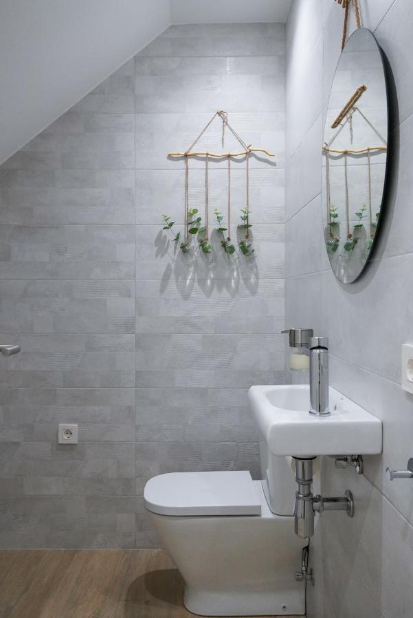 Apartaments La Rambla - Arbequina - 6 Persones 코르누데야 외부 사진