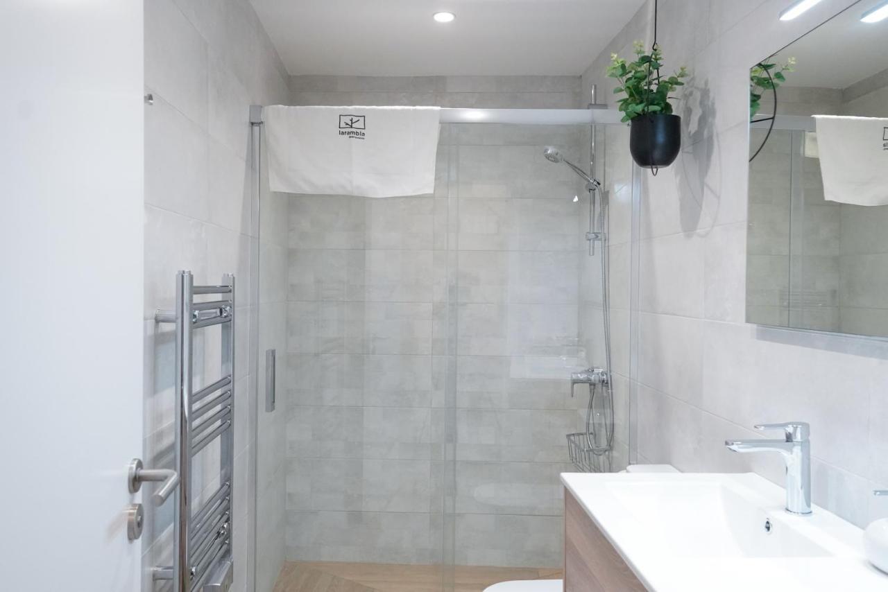 Apartaments La Rambla - Arbequina - 6 Persones 코르누데야 외부 사진
